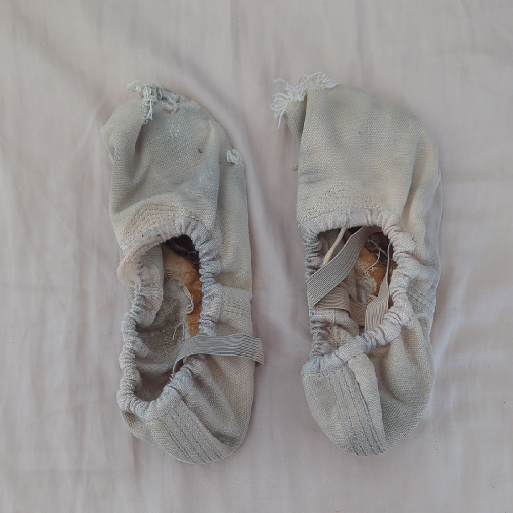 Used Sansha Canvas Ballet Flat Slippers